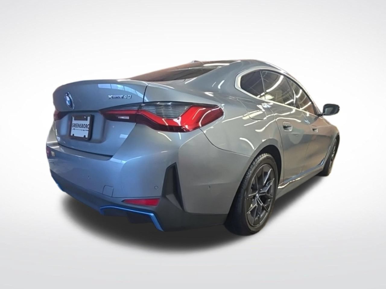 Used 2024 BMW i4 xDrive40i AWD/4WD image 5