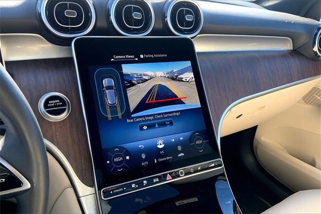 Used 2025 Mercedes-Benz GLC 350e 4MATIC image 23