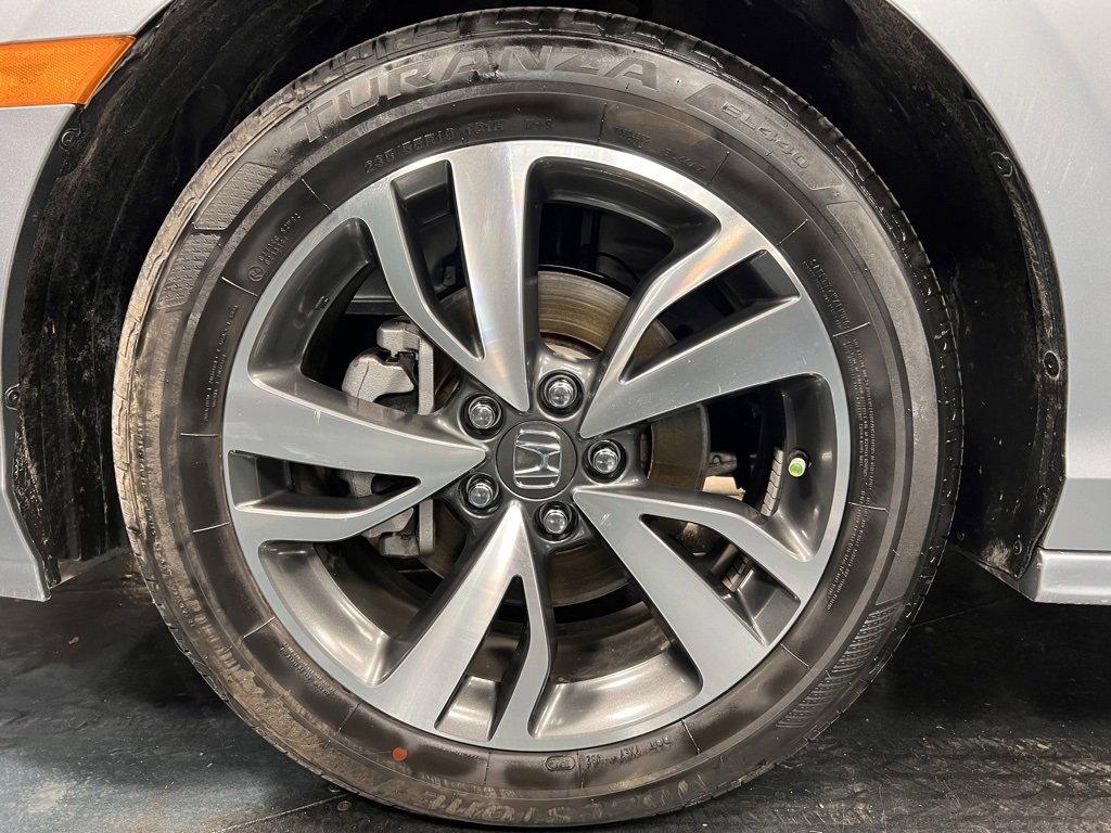 Used 2023 Honda Odyssey Touring image 29