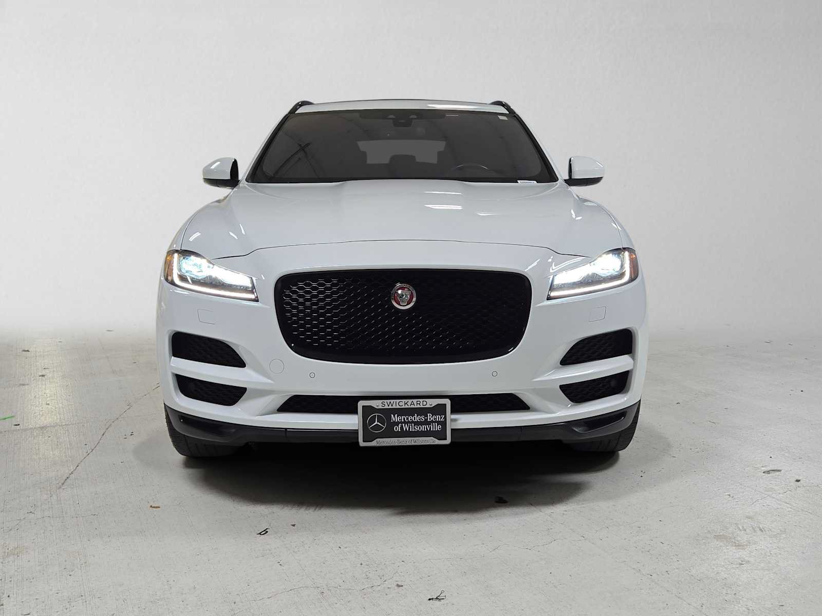 Used 2017 Jaguar F-PACE Prestige AWD/4WD image 8