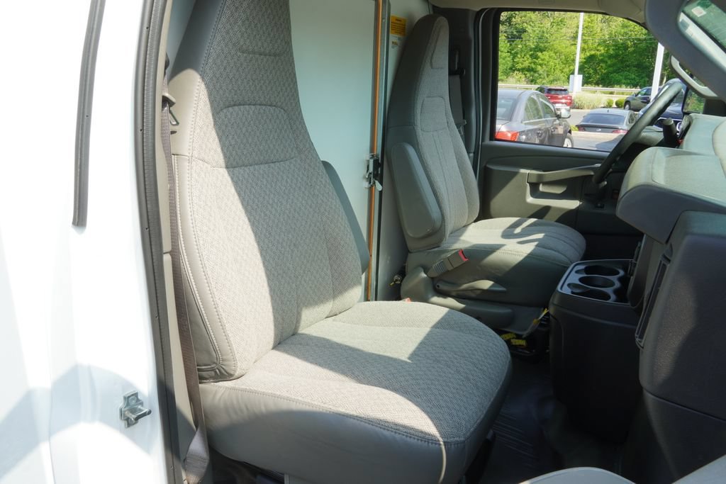 New 2026 Chevrolet Express 3500 w/ Power Convenience Package RWD image 17