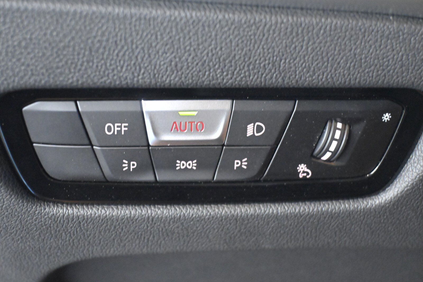 New 2026 BMW 430i xDrive Coupe w/ M Sport Package image 17