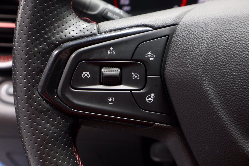 Used 2024 Chevrolet Trax RS w/ Driver Confidence Package FWD image 28