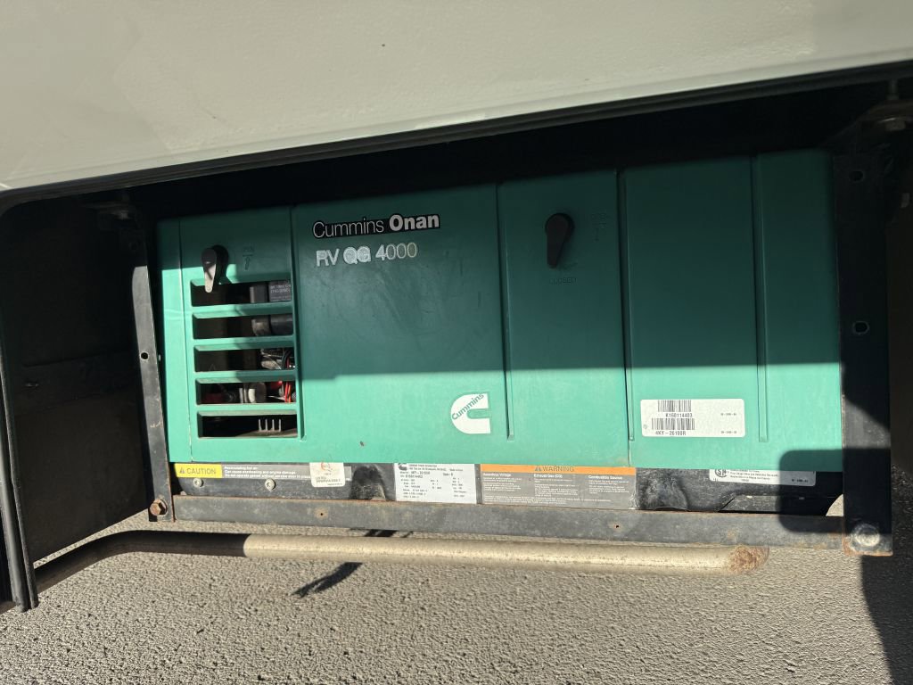 Used 2017 Ford E-450 and Econoline 450 Super Duty w/ Motorhome Prep Package image 10