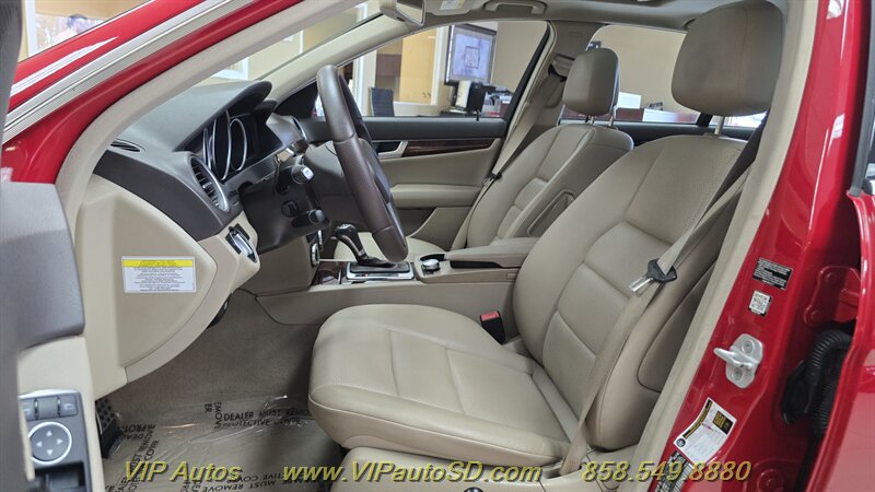 Used 2014 Mercedes-Benz C 250 Sedan image 15