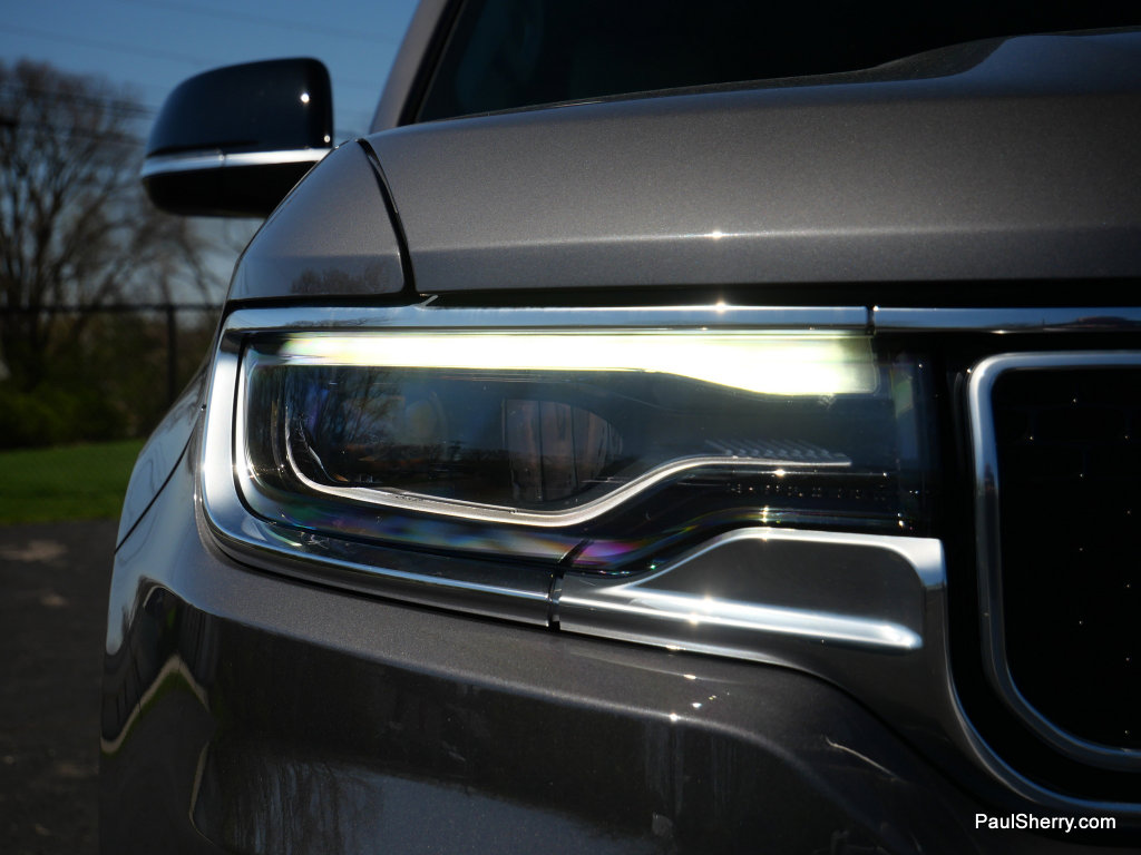 Used 2024 Jeep Wagoneer 4WD w/ HD Trailer Tow Package image 16