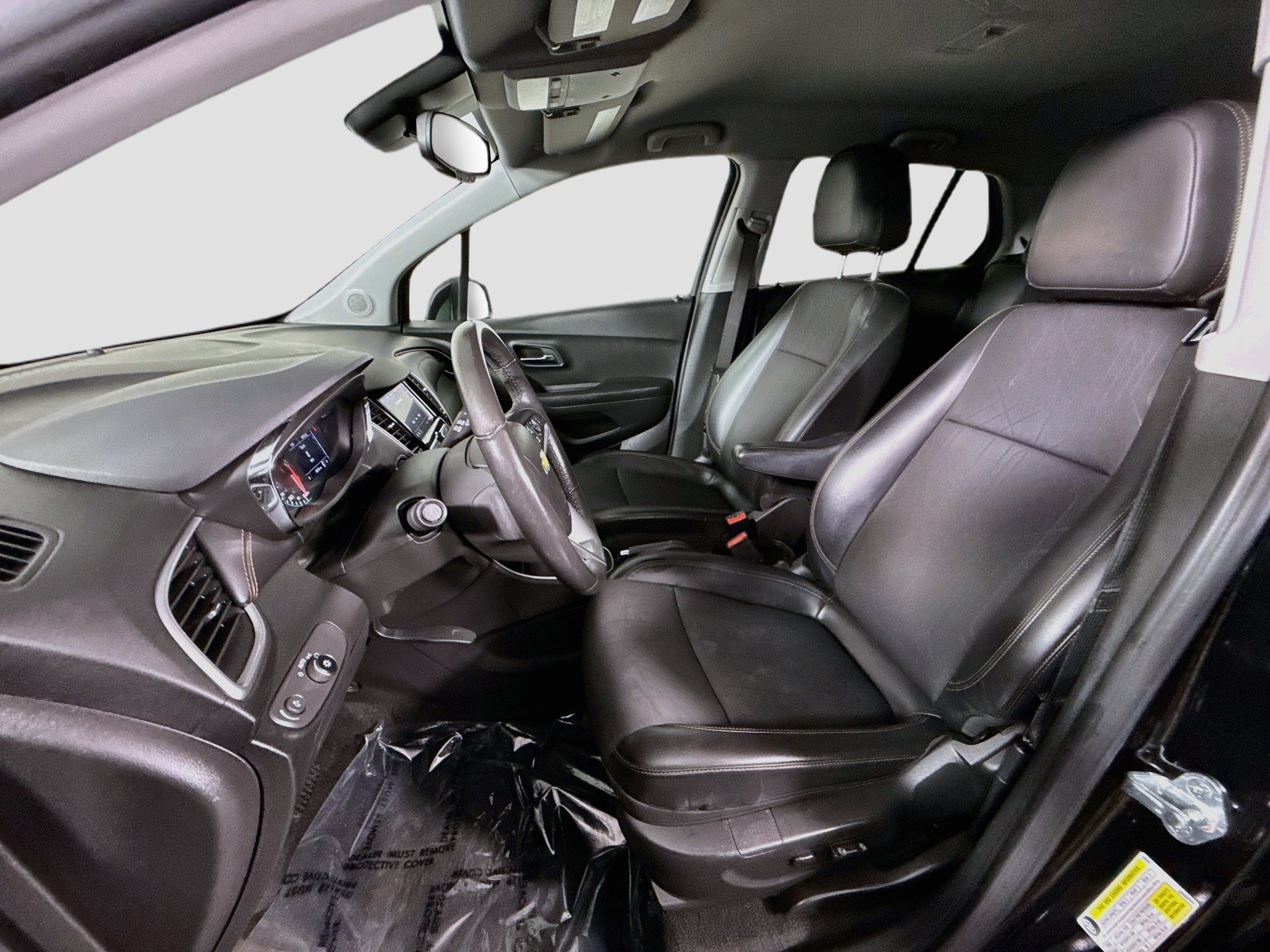 Used 2022 Chevrolet Trax LT w/ Midnight Edition AWD/4WD image 22