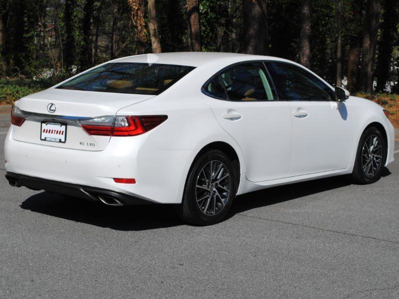 Used 2017 Lexus ES 350 Premium w/ Navigation System Package image 21