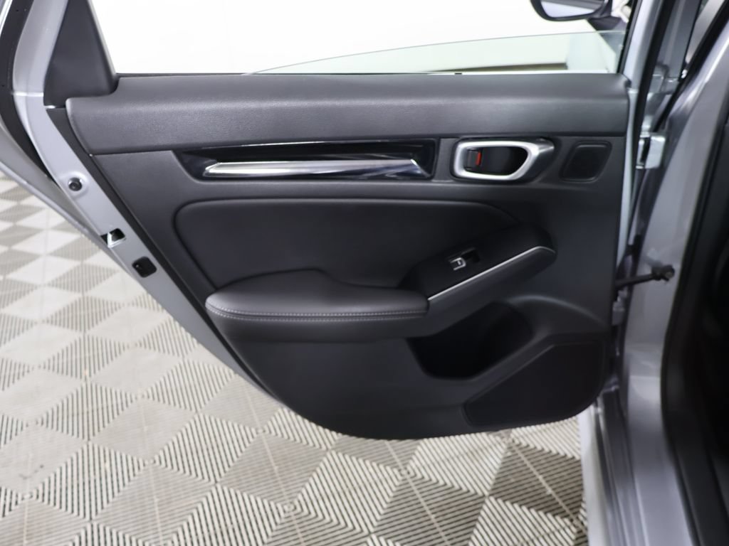 Used 2023 Honda Civic Touring image 27