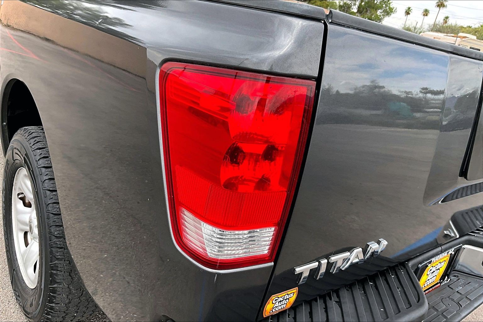 Used 2005 Nissan Titan SE RWD image 26