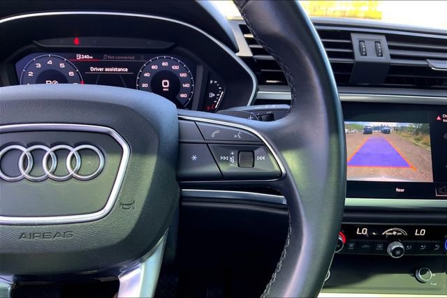 Used 2021 Audi Q3 2.0T Premium image 22