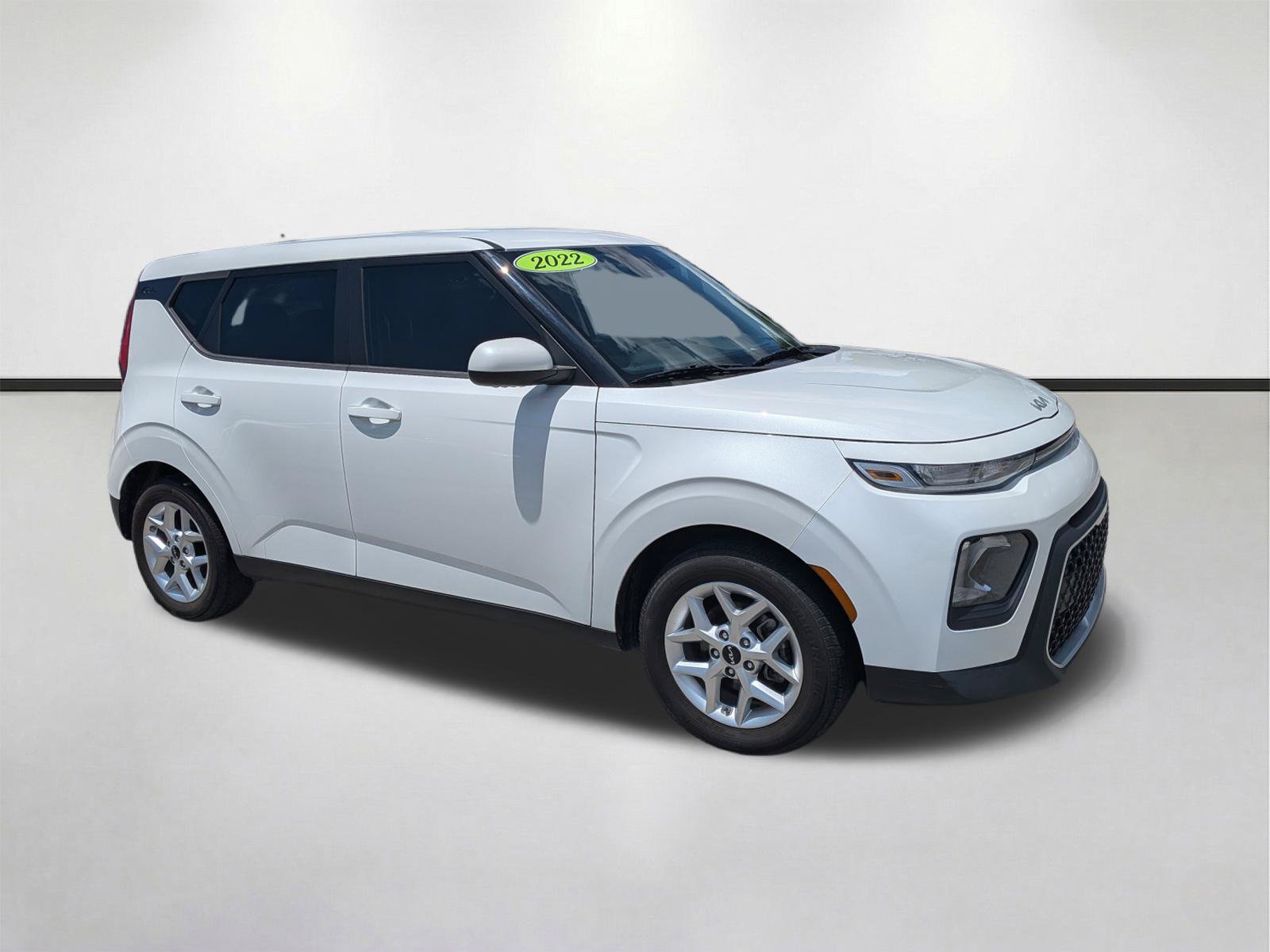 Used 2022 Kia Soul LX w/ Technology Package FWD video 1