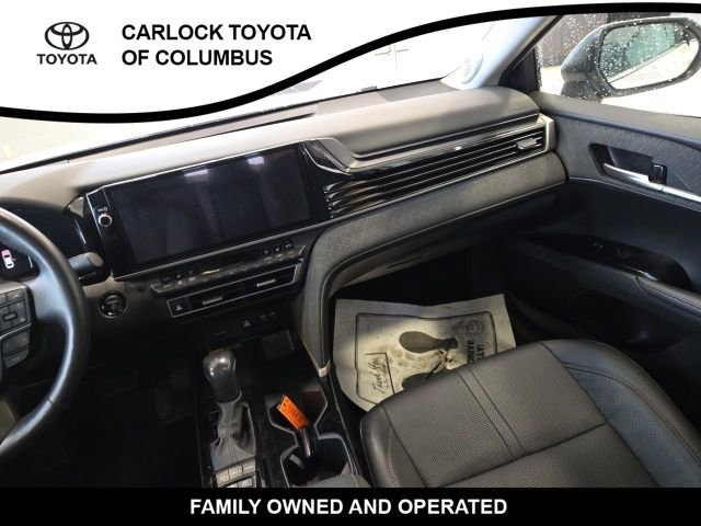 Used 2025 Toyota Camry XLE w/ Premium Plus Package image 18
