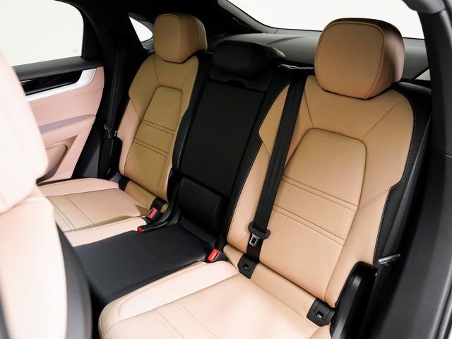 New 2026 Porsche Cayenne E-Hybrid Coupe image 25