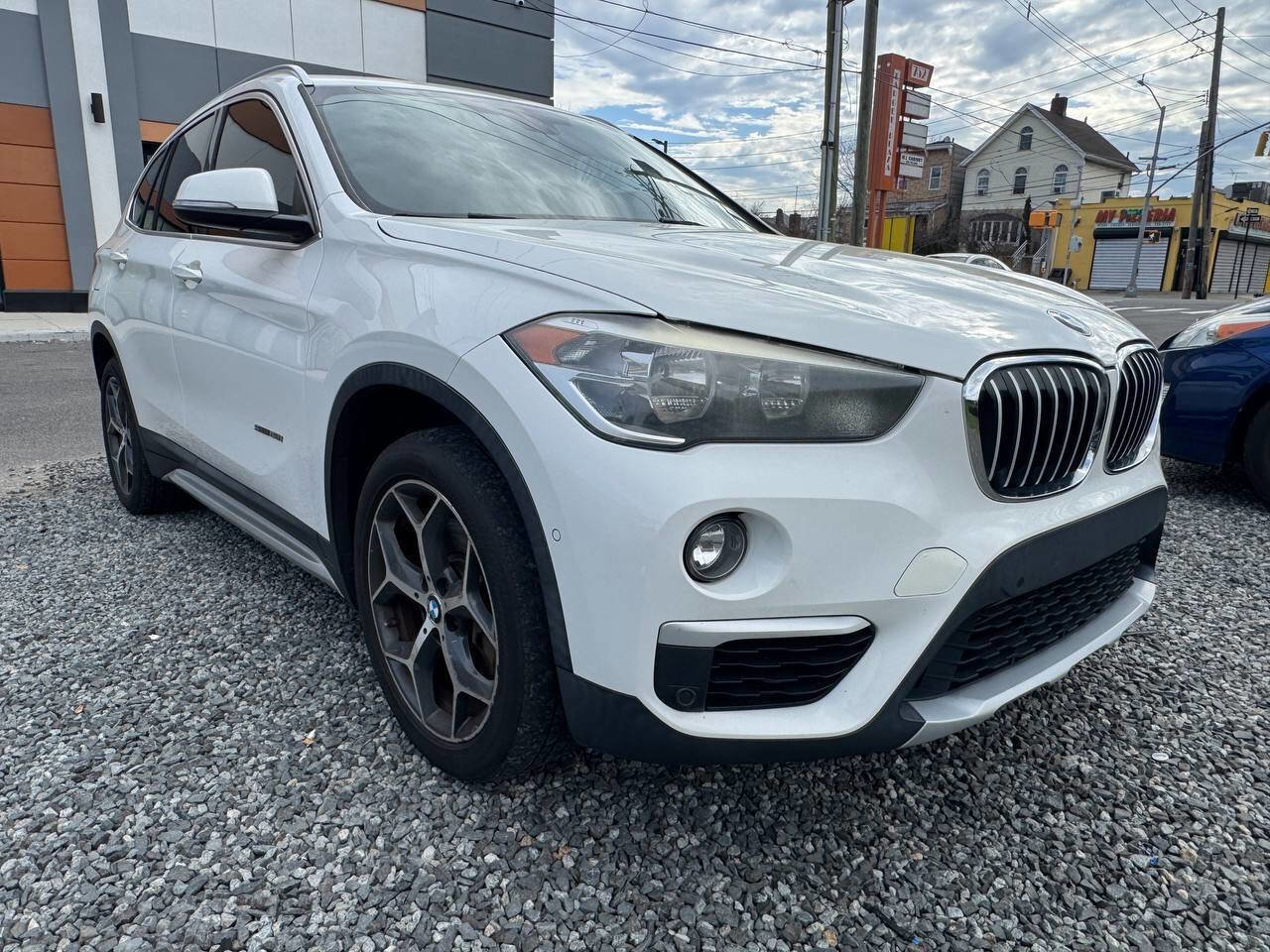 Used 2018 BMW X1 sDrive28i image 3