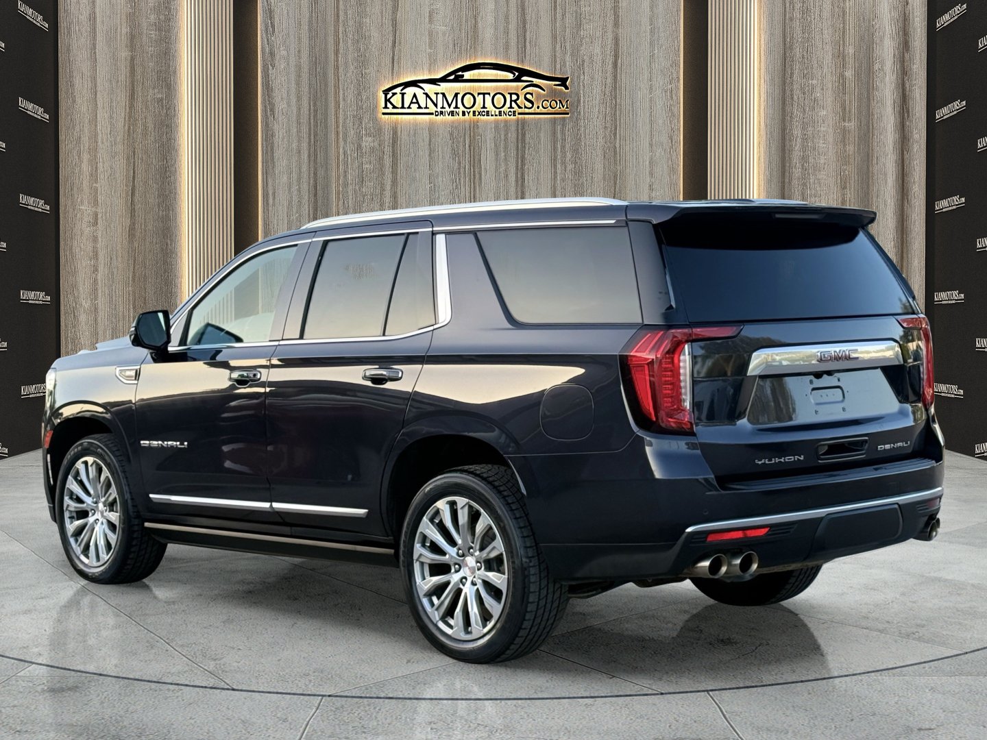 Used 2023 GMC Yukon Denali AWD/4WD image 5