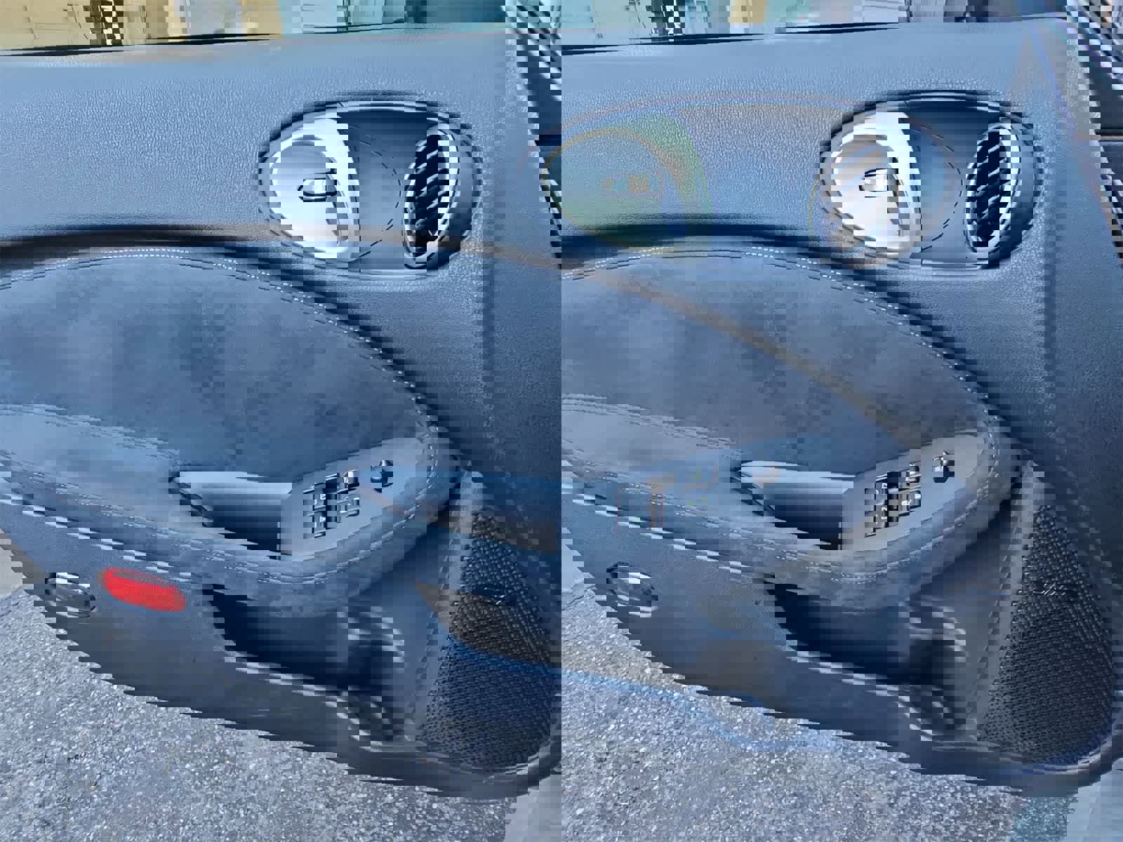 Used 2013 Nissan 370Z Touring w/ Sport Pkg image 26