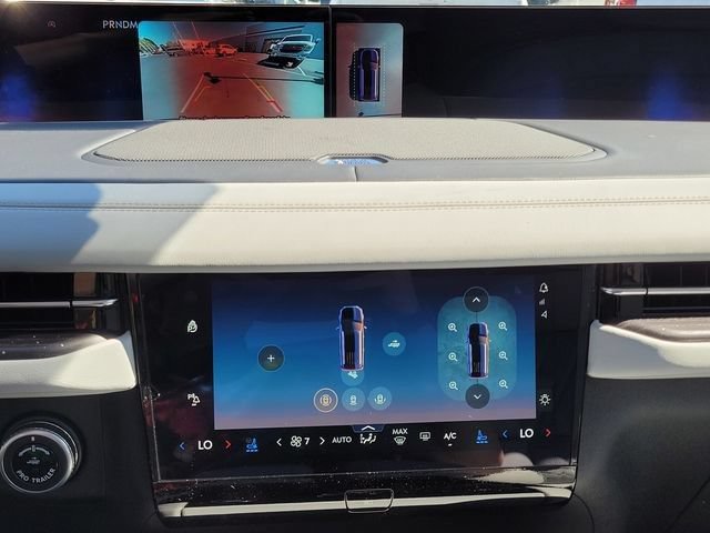 New 2026 Lincoln Navigator L Black Label AWD/4WD image 22