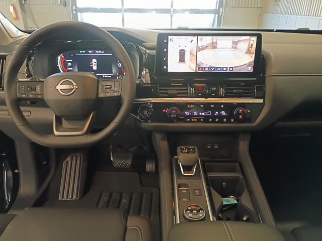 New 2026 Nissan Pathfinder SL image 21