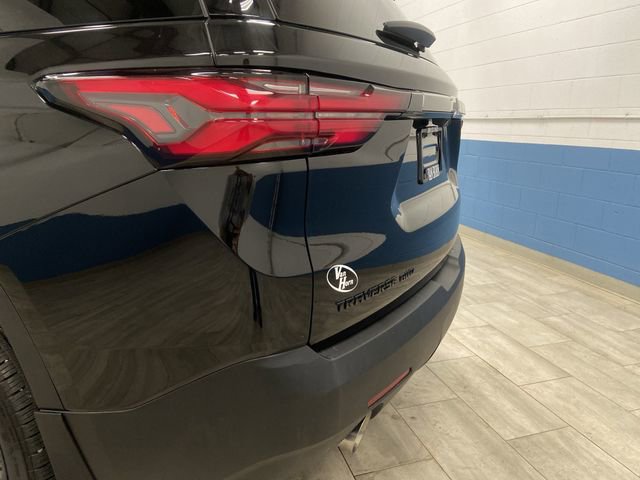 Used 2023 Chevrolet Traverse RS image 36
