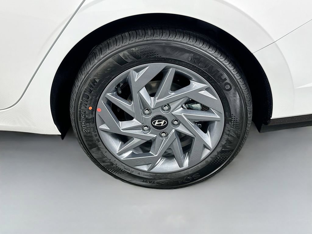 New 2026 Hyundai Elantra Blue image 21