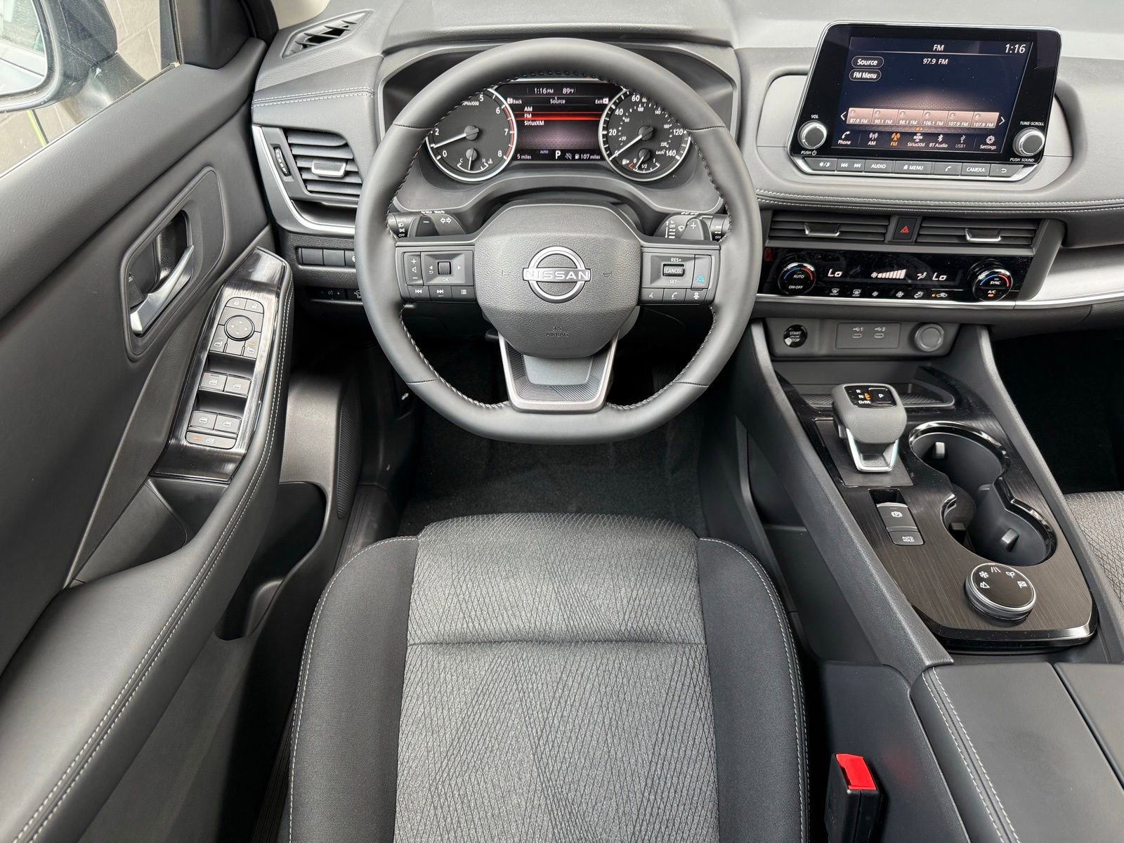 Certified 2026 Nissan Rogue SV AWD/4WD image 23