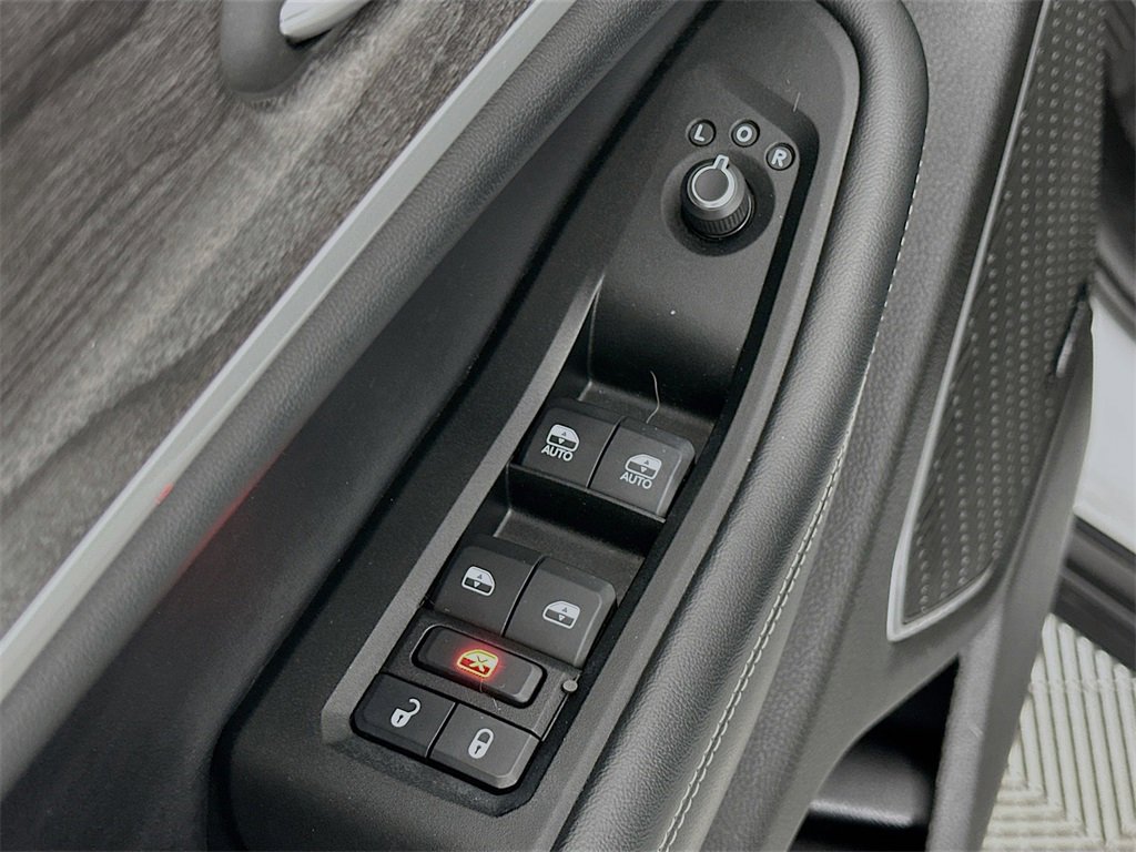 Used 2022 Jeep Grand Cherokee L Limited image 24