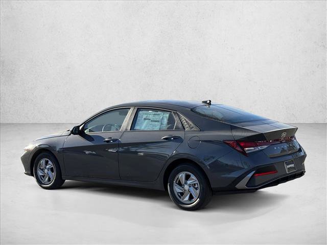 New 2026 Hyundai Elantra SE image 8