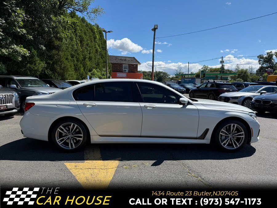 Used 2019 BMW 750i xDrive w/ Executive Package AWD/4WD image 9