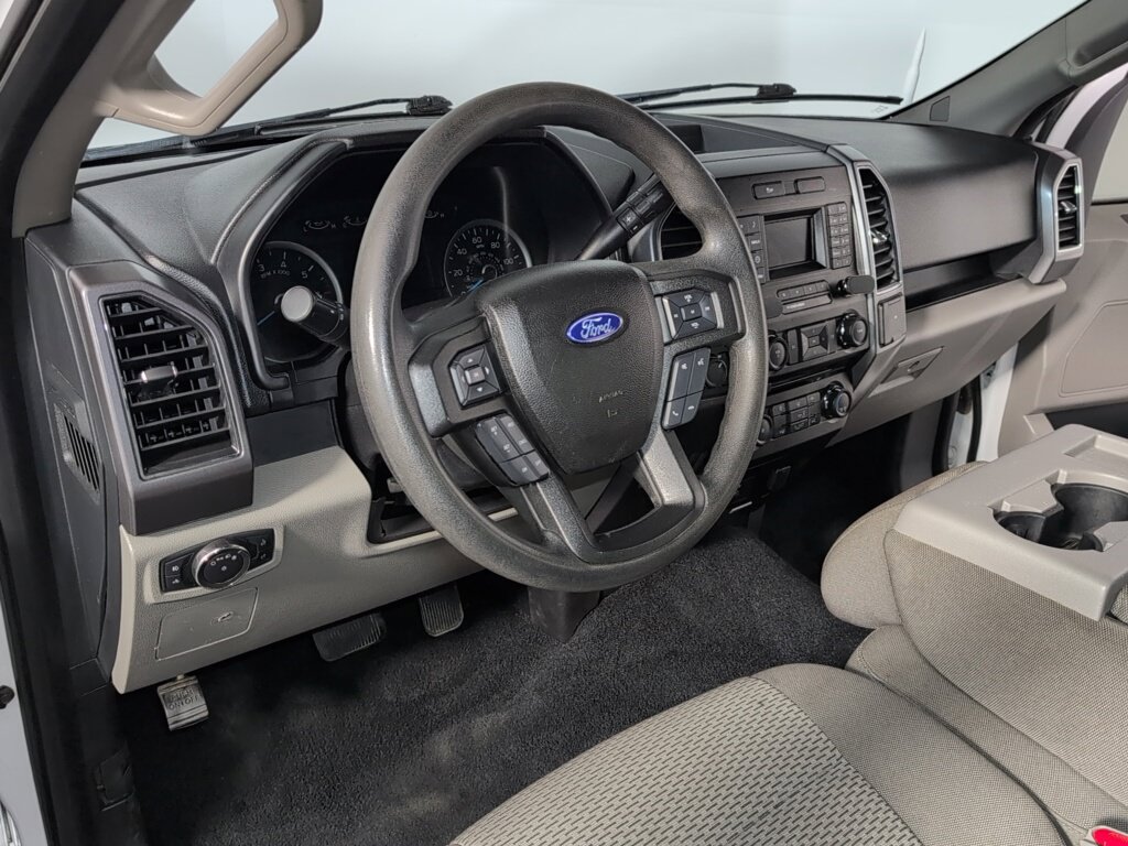 Used 2017 Ford F150 XLT AWD/4WD image 9