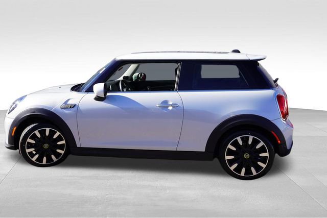Used 2023 MINI Cooper SE image 9