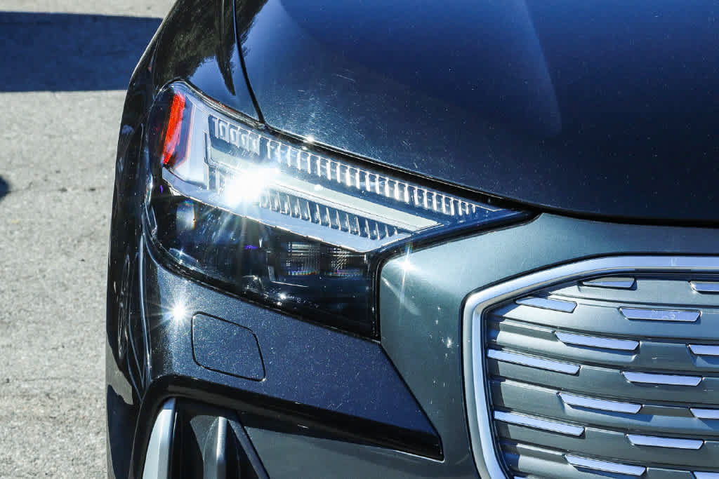 Used 2024 Audi Q4 e-tron Prestige AWD/4WD image 8