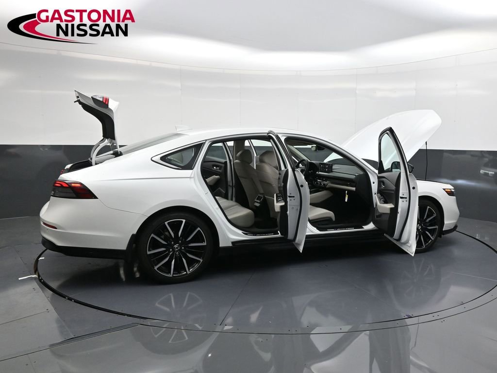 Used 2024 Honda Accord Touring image 38