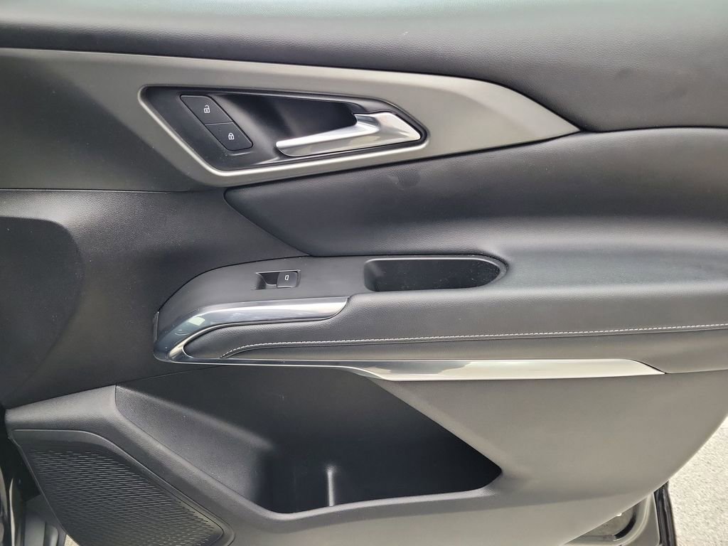 Certified 2025 Chevrolet Traverse LT image 22