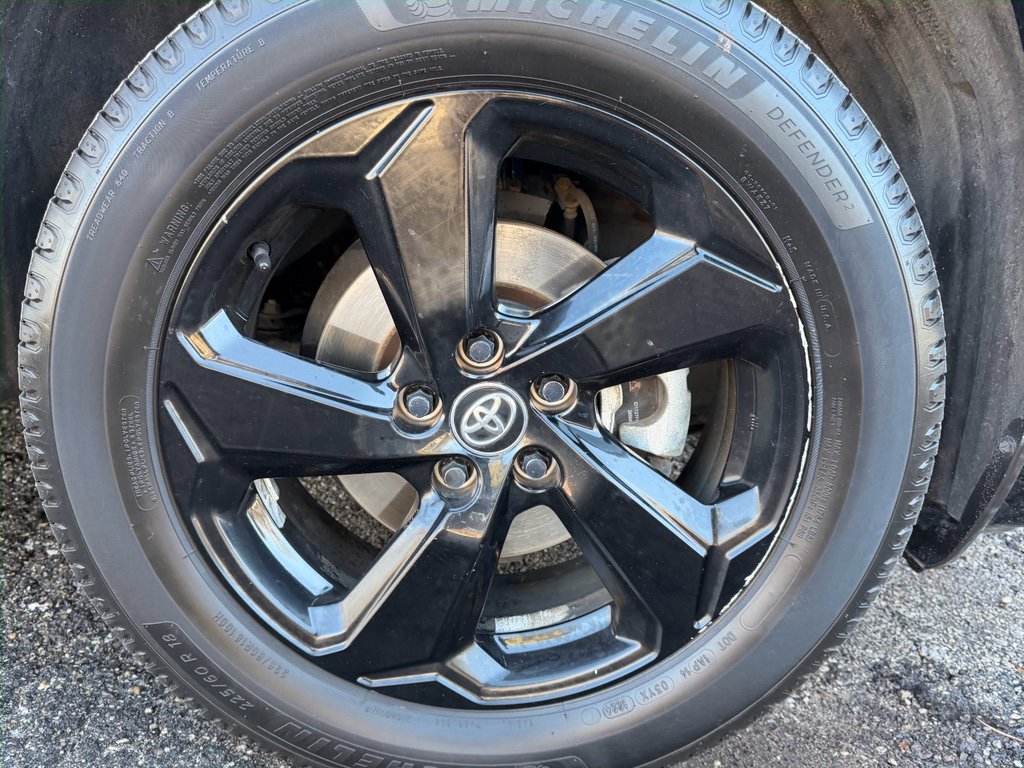 Used 2021 Toyota RAV4 XSE w/ XSE Grade Weather Package image 9