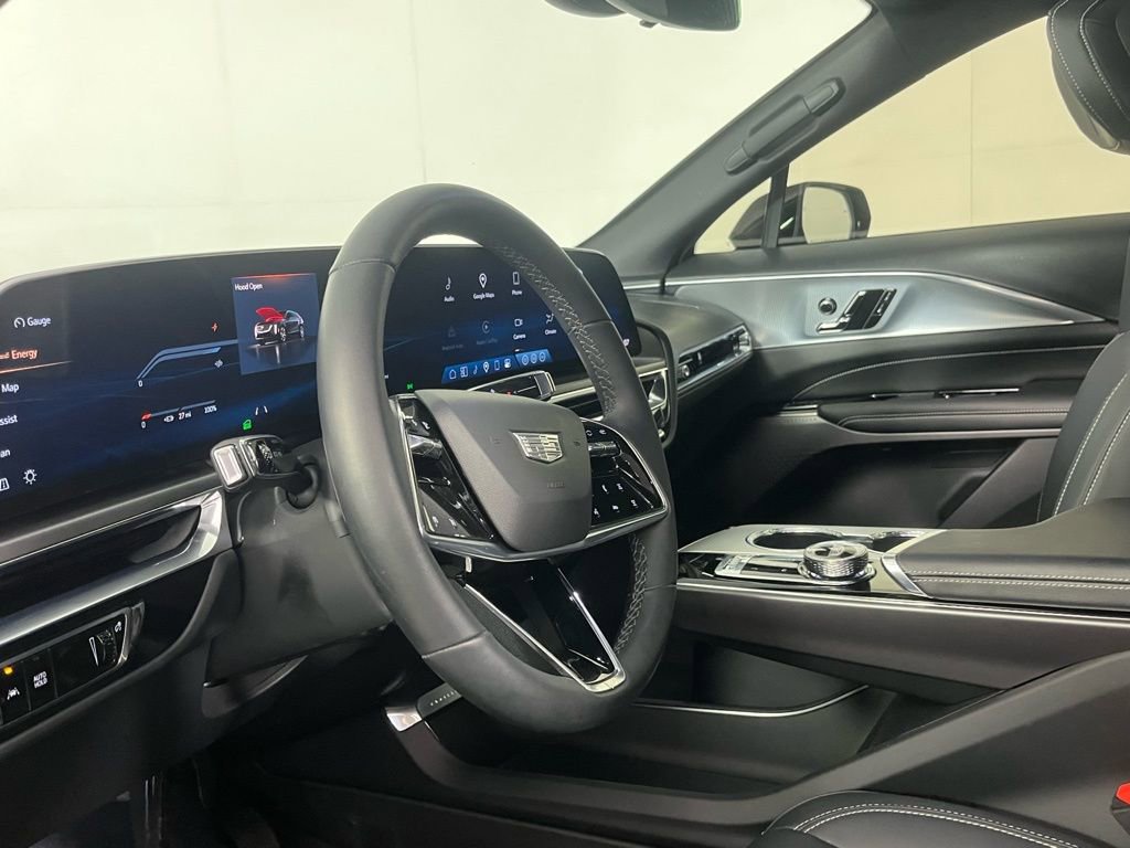 Used 2024 Cadillac Lyriq Tech w/ Driver Assist Package image 17