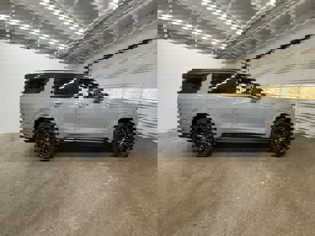 Certified 2026 Cadillac Escalade IQL Sport 1 w/ LPO, ONYX Package image 7