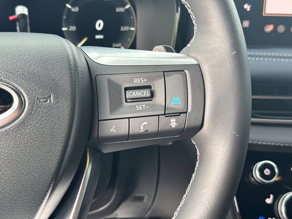 Used 2026 INFINITI QX60 Sport AWD/4WD image 15