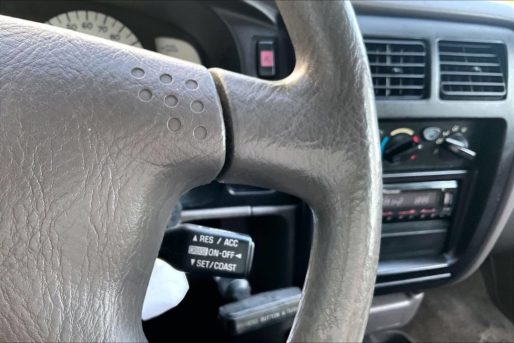 Used 2003 Toyota Tacoma 2WD Xtracab image 13