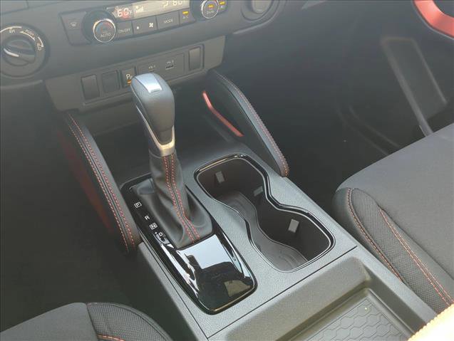 New 2025 Nissan Frontier PRO-4X w/ Interior Protection Package image 13