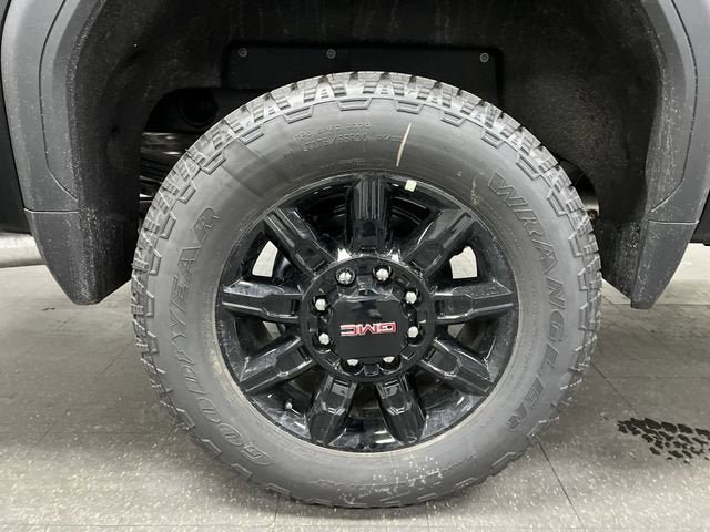 New 2026 GMC Sierra 2500 AT4 w/ AT4 Premium Plus Package AWD/4WD image 34