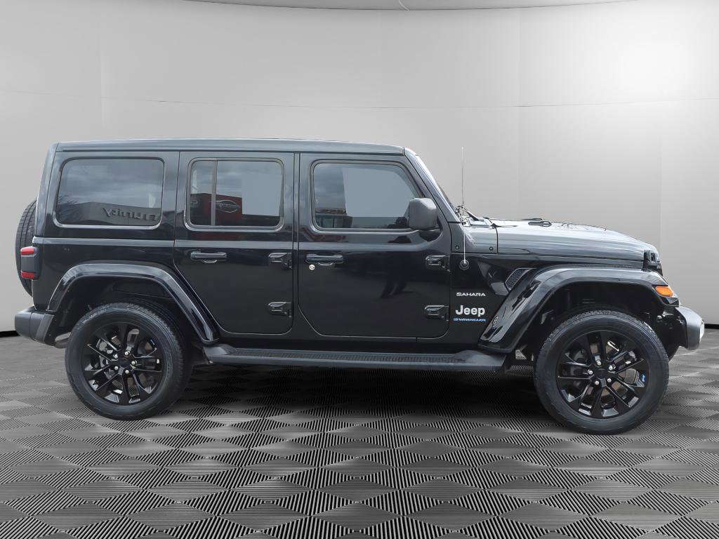 Used 2023 Jeep Wrangler Sahara w/ Cold Weather Group image 7