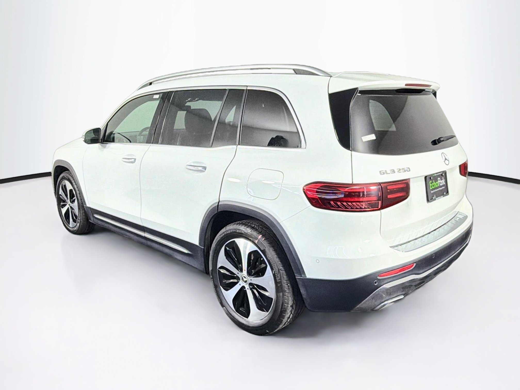 Used 2025 Mercedes-Benz GLB 250 image 5