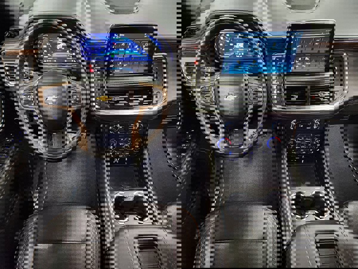 Used 2023 Chevrolet Suburban High Country image 48