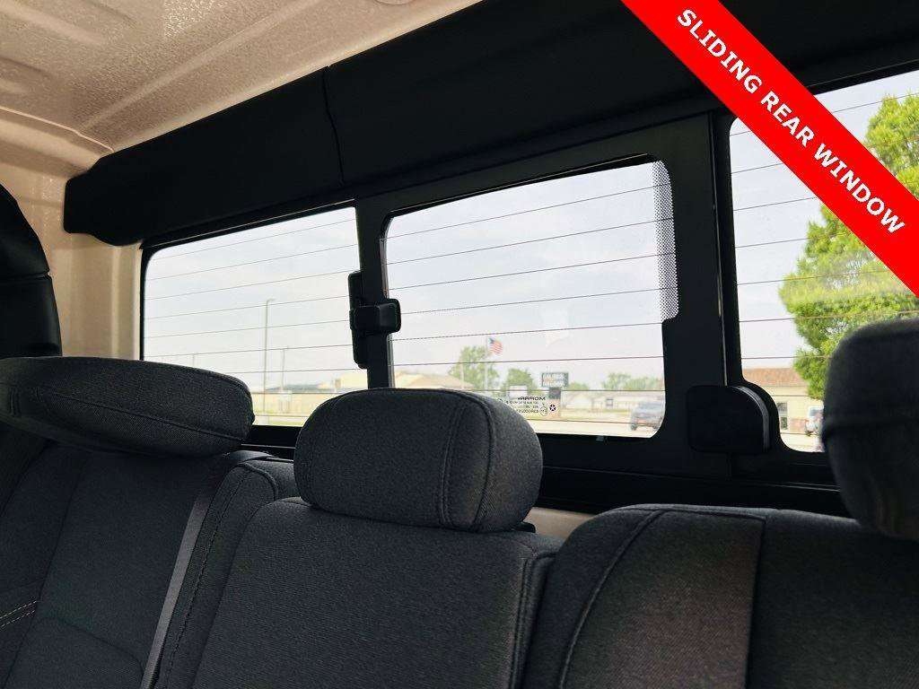 New 2025 Jeep Gladiator Sport image 9