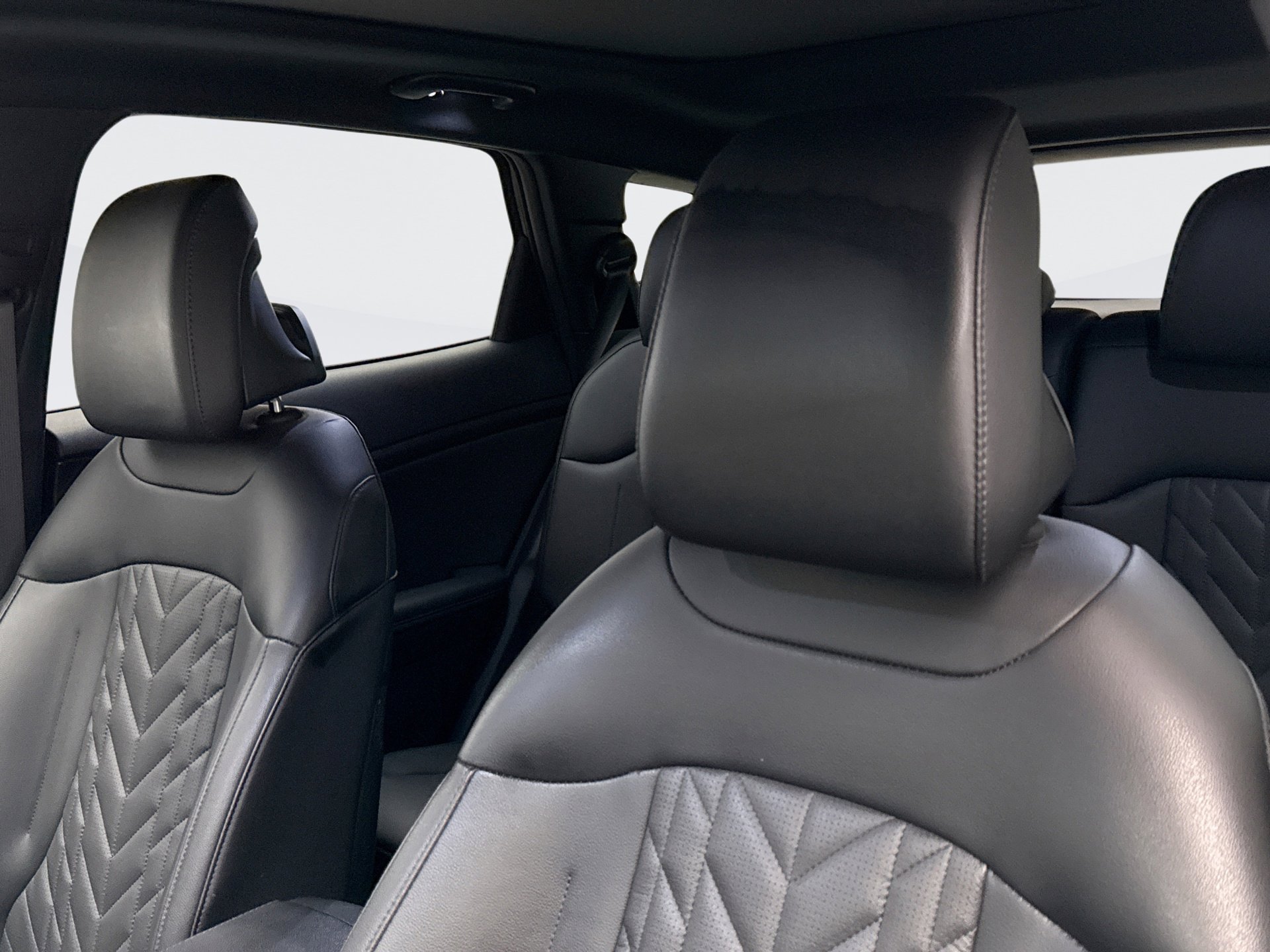 Used 2023 Kia Sportage X-Line w/ X-Line Premium Package image 10