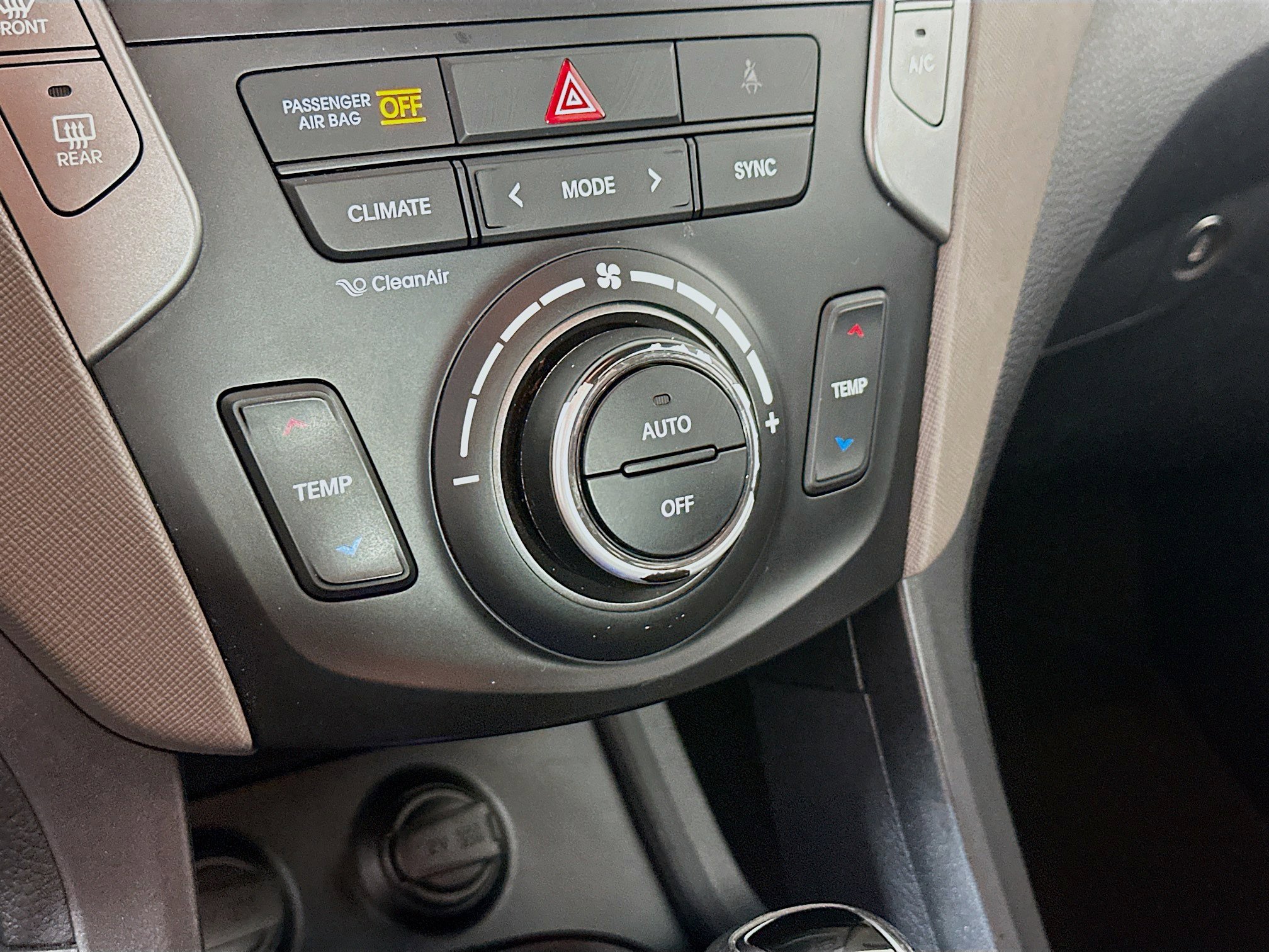 Used 2017 Hyundai Santa Fe Sport FWD image 22