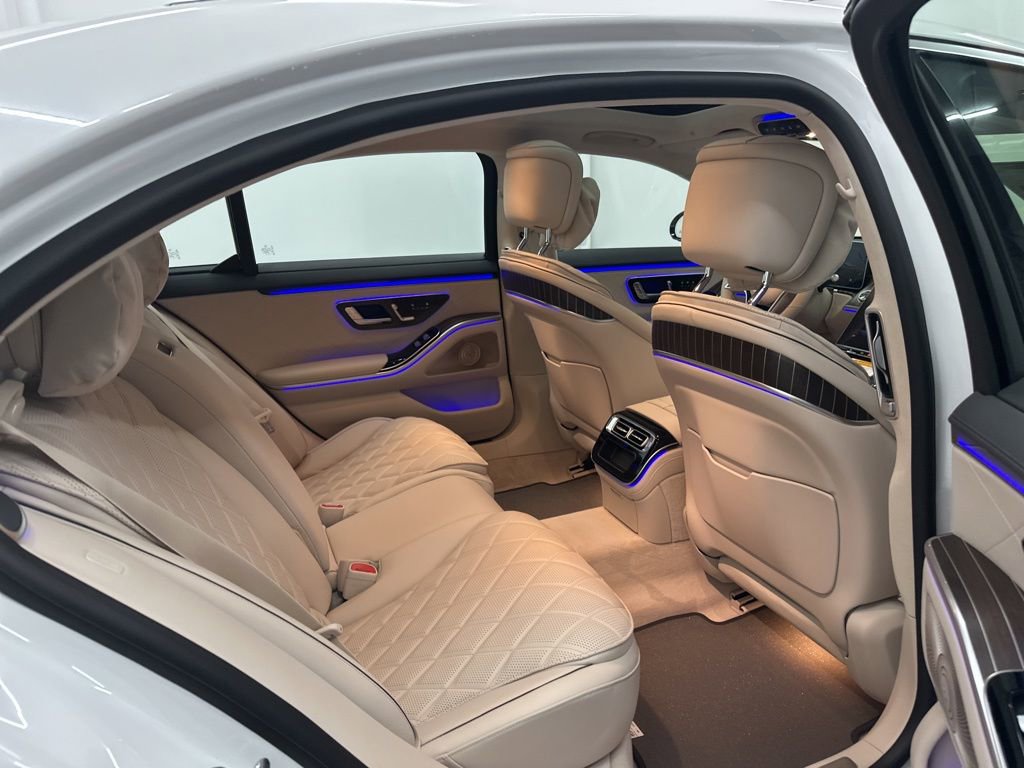 Used 2025 Mercedes-Benz S 580 4MATIC Sedan image 23