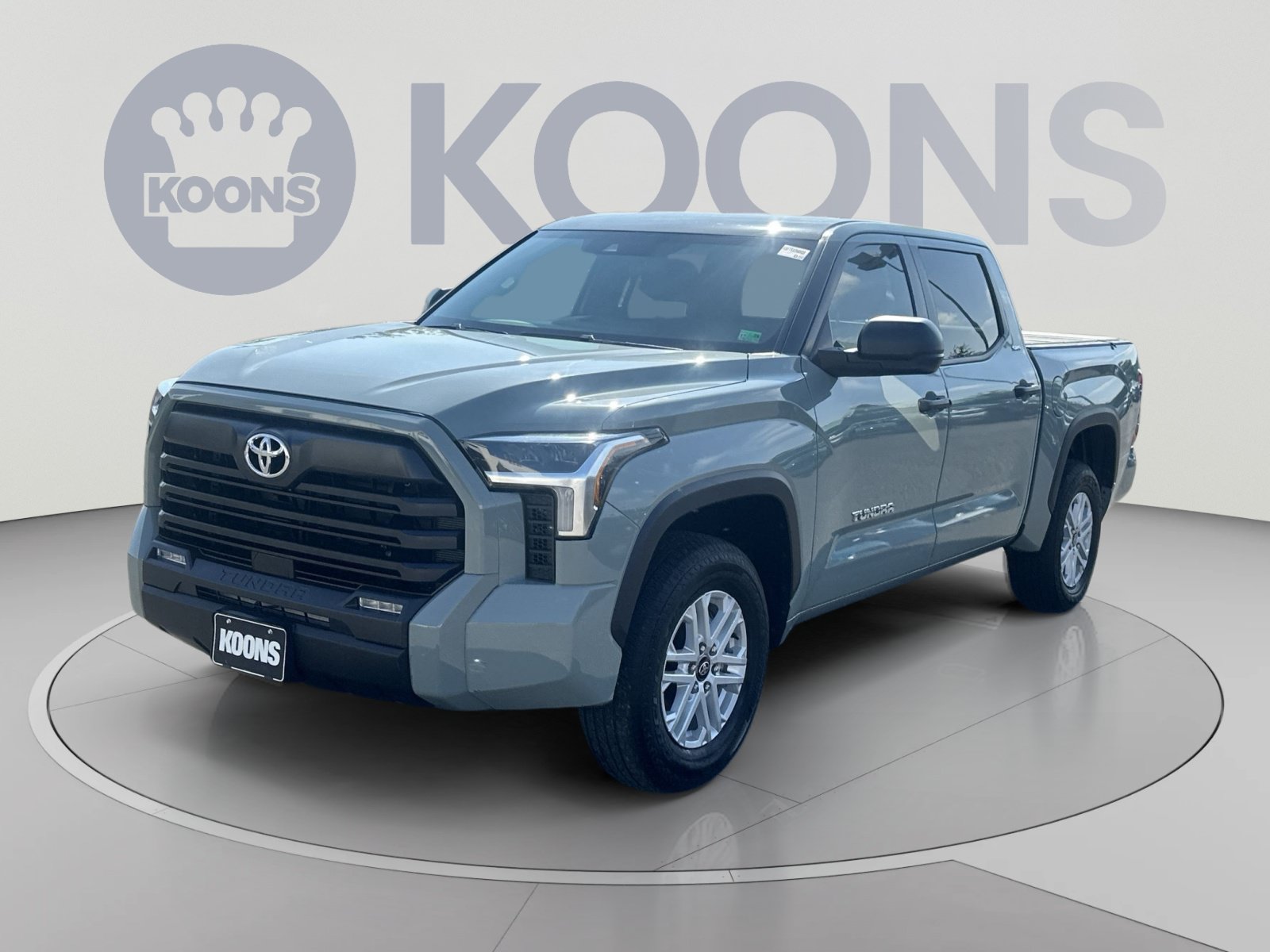 Used 2025 Toyota Tundra SR5 AWD/4WD image 1