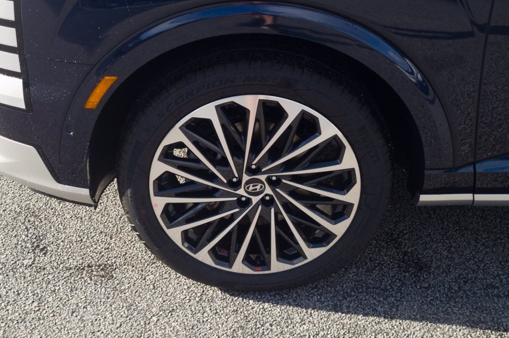 New 2027 Hyundai Palisade Calligraphy FWD image 12